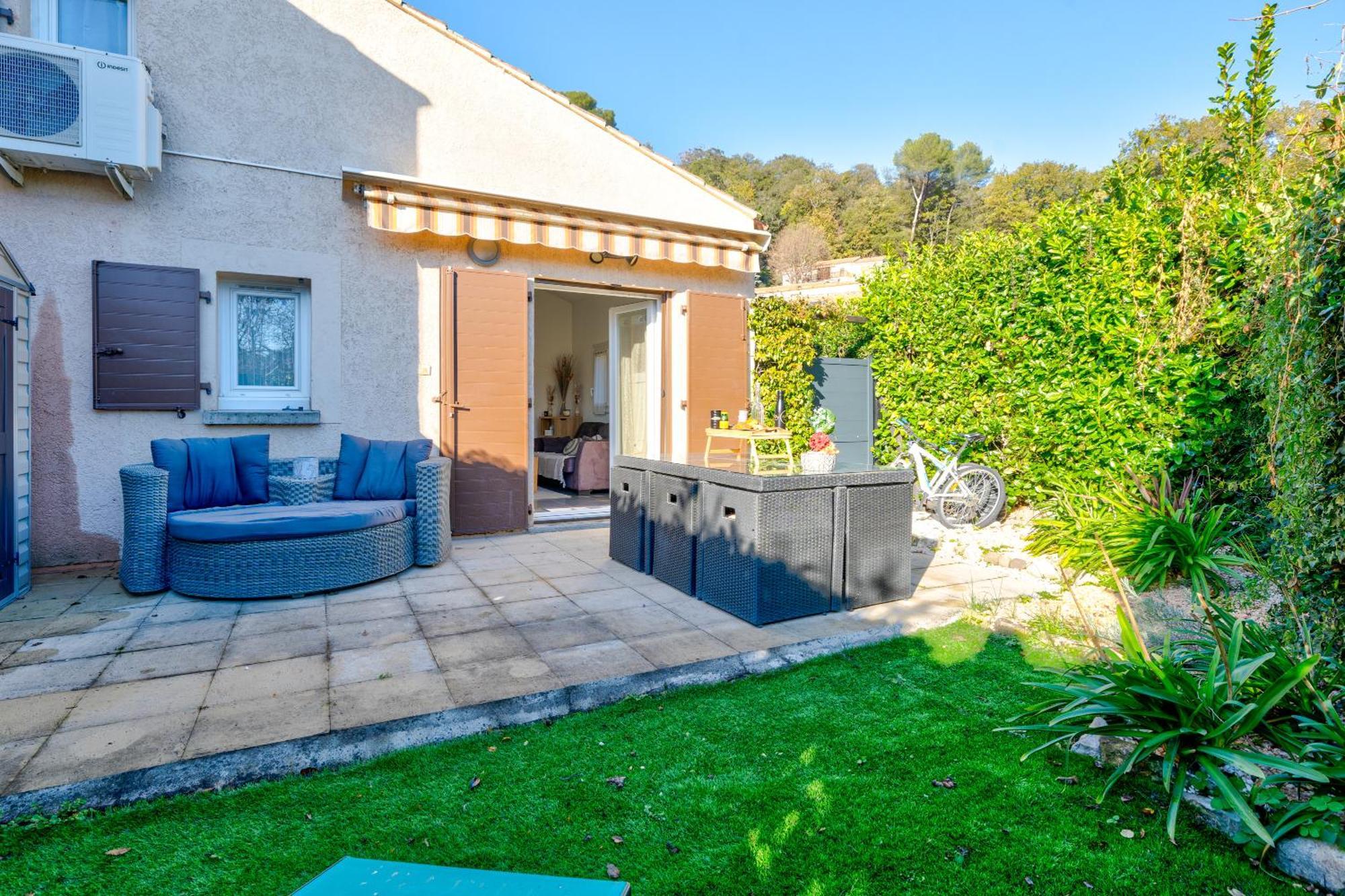 Apartment Charmante Petite Maison Au Calme Villeneuve-Loubet